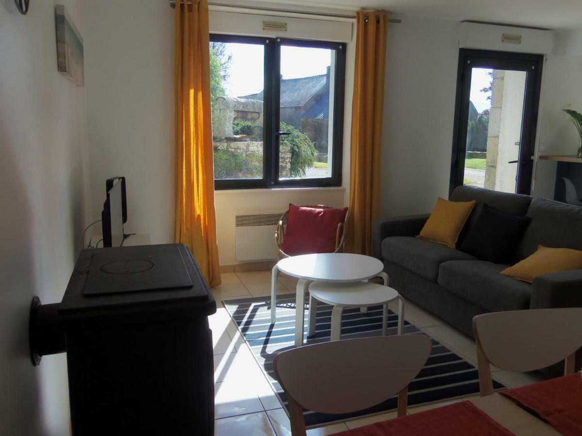 Longere De Kerveguen Argoat Villa Leuhan ภายนอก รูปภาพ